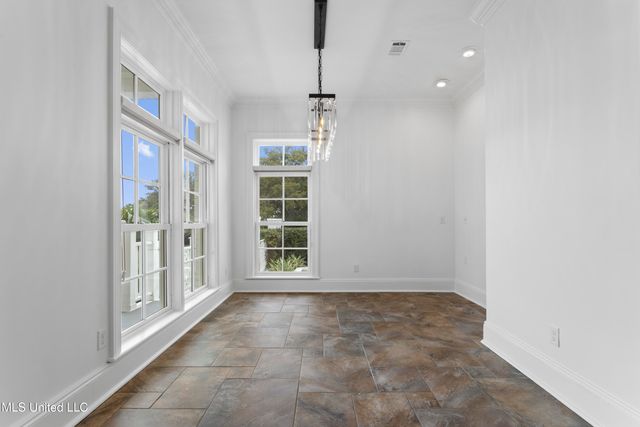 1016 Beach Boulevard, Biloxi, MS 39530