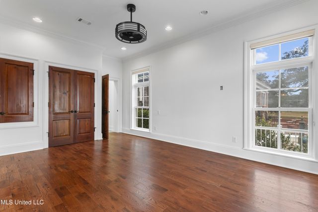 1016 Beach Boulevard, Biloxi, MS 39530