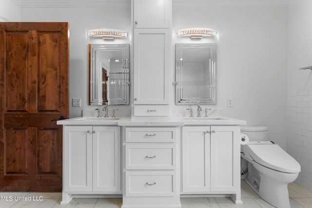 1016 Beach Boulevard, Biloxi, MS 39530