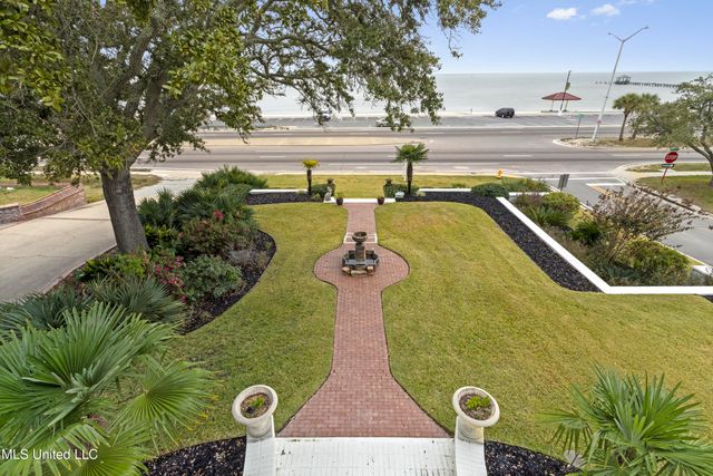 1016 Beach Boulevard, Biloxi, MS 39530