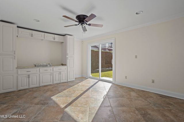 1016 Beach Boulevard, Biloxi, MS 39530