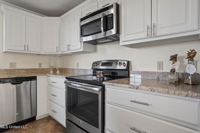 1016 Beach Boulevard, Biloxi, MS 39530