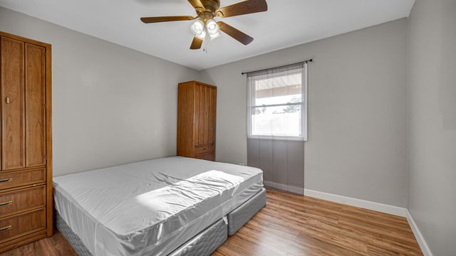 8719 Linden Avenue, Munster, IN 46321