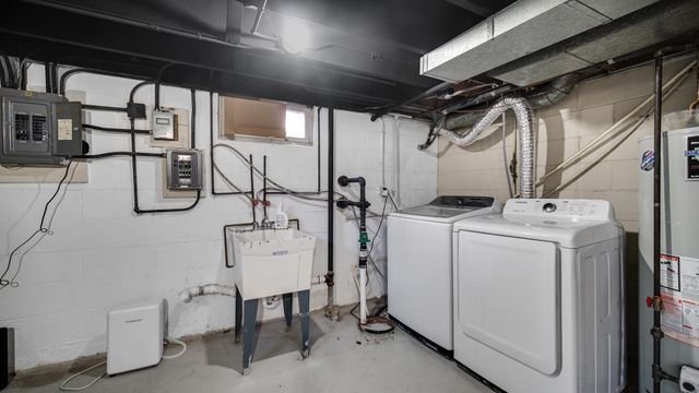 8719 Linden Avenue, Munster, IN 46321
