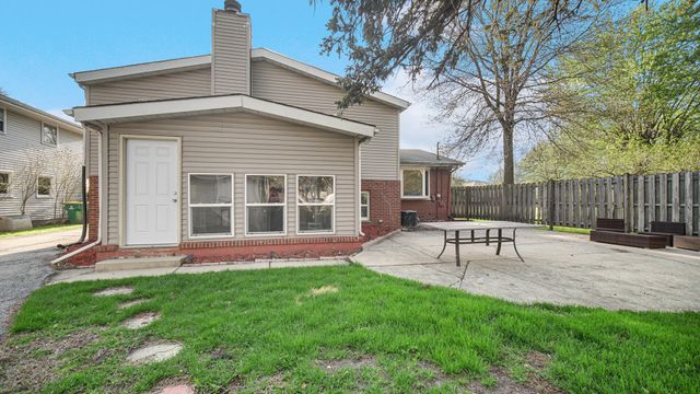 8719 Linden Avenue, Munster, IN 46321