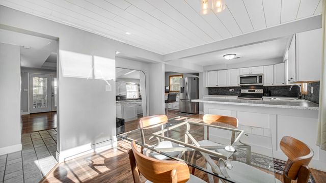 8719 Linden Avenue, Munster, IN 46321