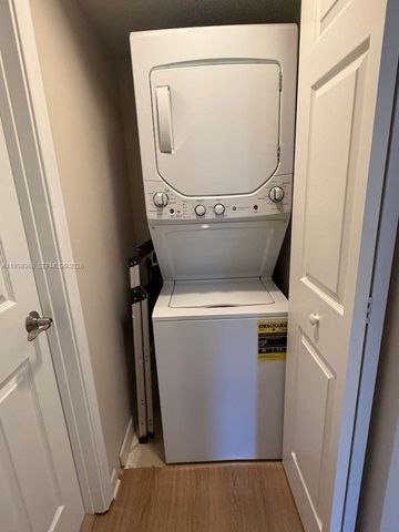 1401 SW 128th Ter 205H, Pembroke Pines, FL 33027