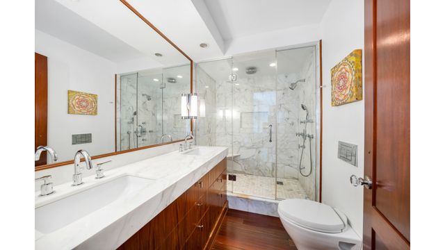 309 E 49th St Ph 1, New York City, NY 10017