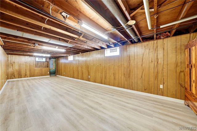 208 Poinciana Pkwy, Cheektowaga, NY 14225