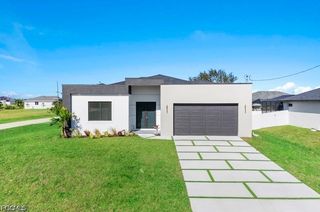 3927 NW 38th ST, Cape Coral, FL 33993