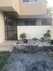 871 NW 81st 1, Plantation, FL 33324