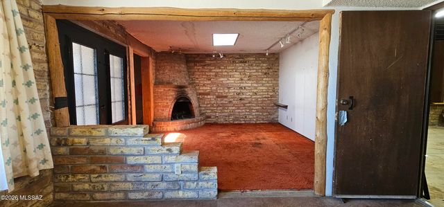 4441 N Sanders Road, Tucson, AZ 85743