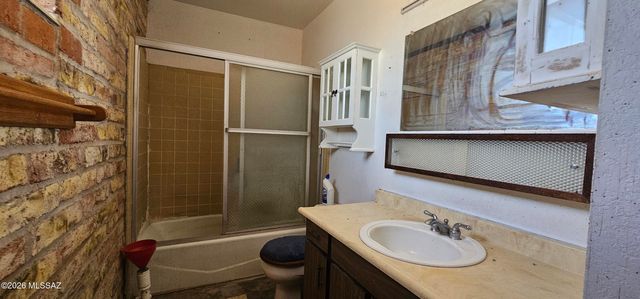 4441 N Sanders Road, Tucson, AZ 85743