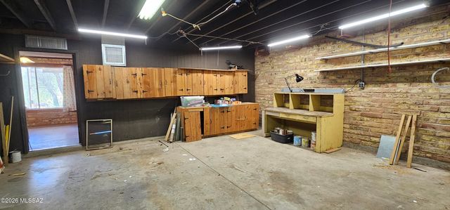 4441 N Sanders Road, Tucson, AZ 85743