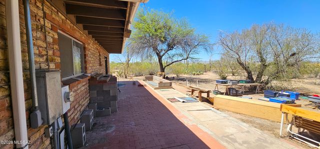 4441 N Sanders Road, Tucson, AZ 85743