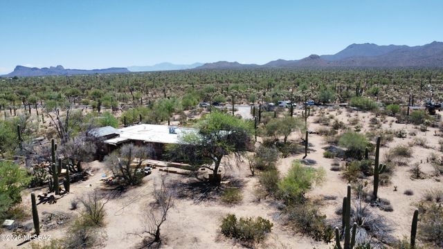 4441 N Sanders Road, Tucson, AZ 85743