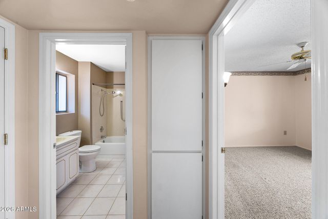 21007 N SUNGLOW Drive, Sun City West, AZ 85375