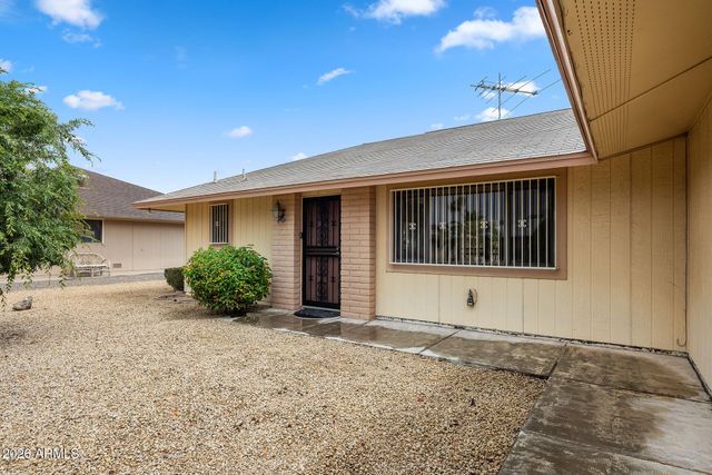 21007 N SUNGLOW Drive, Sun City West, AZ 85375
