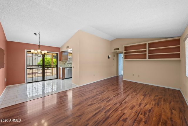 21007 N SUNGLOW Drive, Sun City West, AZ 85375