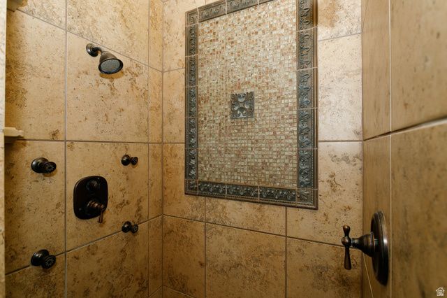 1709 E DEER CREST DR, Fruit Heights, UT 84037