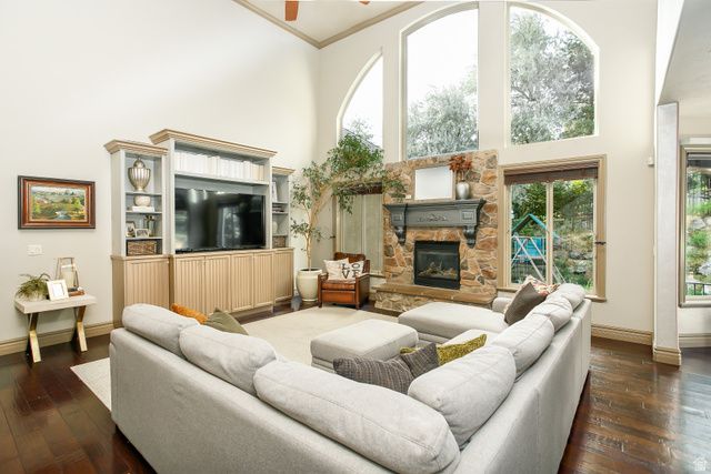 1709 E DEER CREST DR, Fruit Heights, UT 84037