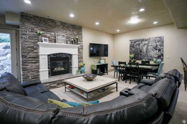 1709 E DEER CREST DR, Fruit Heights, UT 84037
