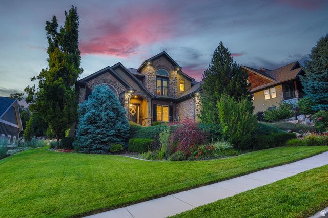 1709 E DEER CREST DR, Fruit Heights, UT 84037