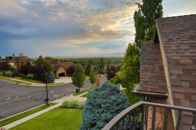1709 E DEER CREST DR, Fruit Heights, UT 84037