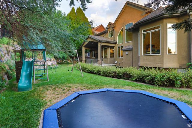 1709 E DEER CREST DR, Fruit Heights, UT 84037