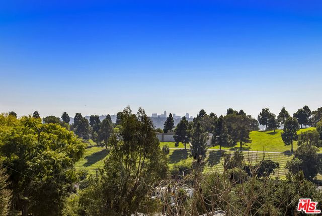 3741 Aguilar, Los Angeles, CA 90065