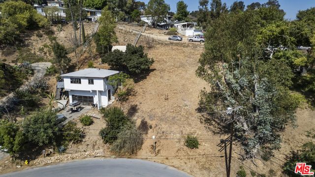 3741 Aguilar, Los Angeles, CA 90065