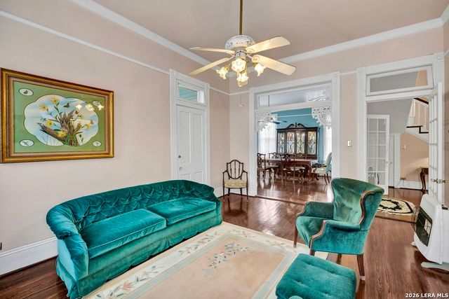 705 E Guenther, San Antonio, TX 78210