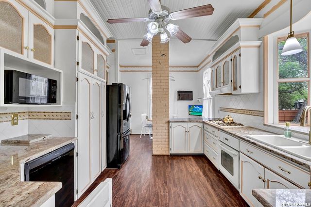 705 E Guenther, San Antonio, TX 78210