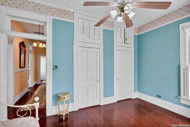 705 E Guenther, San Antonio, TX 78210
