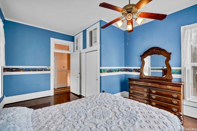 705 E Guenther, San Antonio, TX 78210