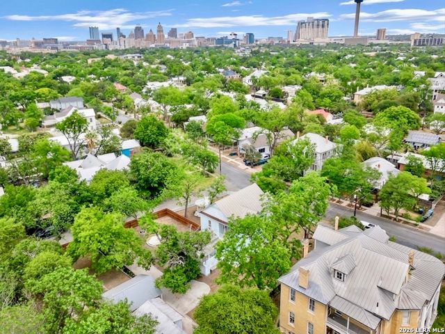 705 E Guenther, San Antonio, TX 78210
