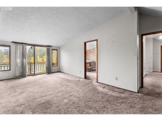 14411 Se WAGNER Ln, Milwaukie, OR 97267