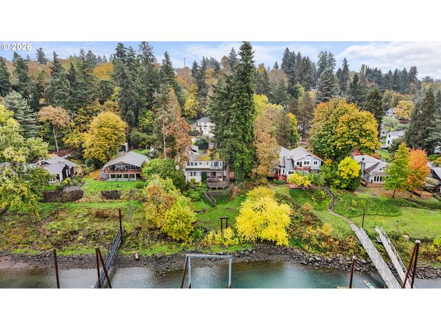 14411 Se WAGNER Ln, Milwaukie, OR 97267