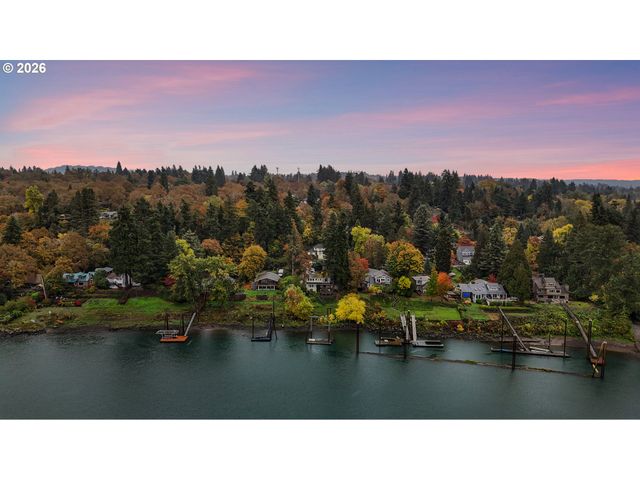 14411 Se WAGNER Ln, Milwaukie, OR 97267