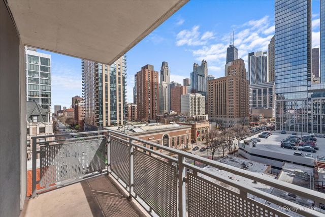 744 N Clark Street 705, Chicago, IL 60654