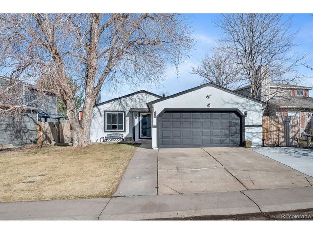 1635 Ensenada Way, Aurora, CO 80011