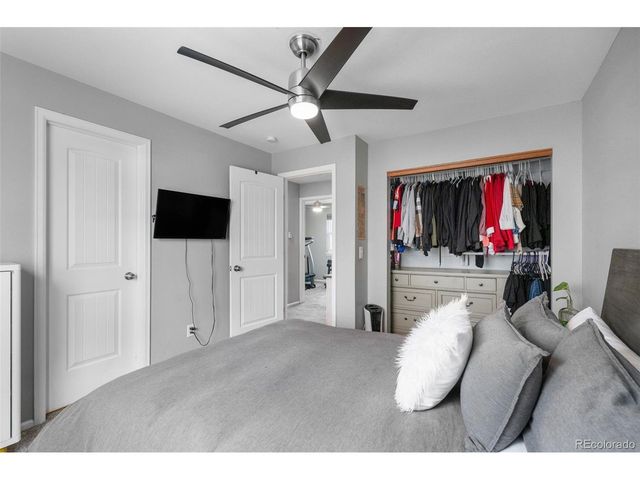 1635 Ensenada Way, Aurora, CO 80011