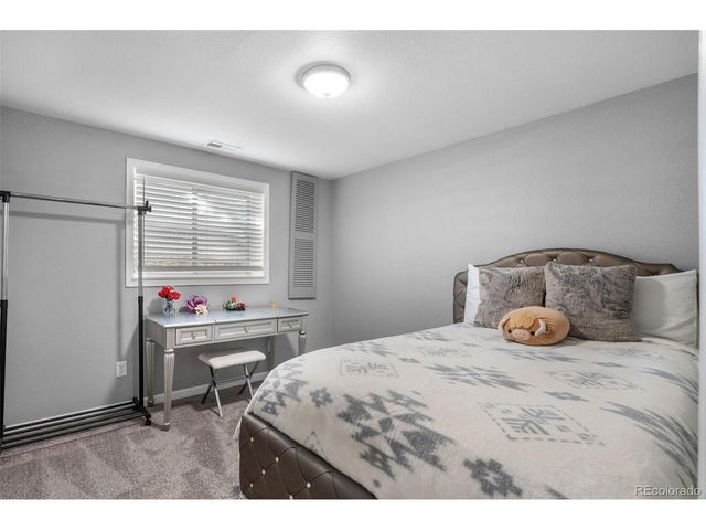 1635 Ensenada Way, Aurora, CO 80011