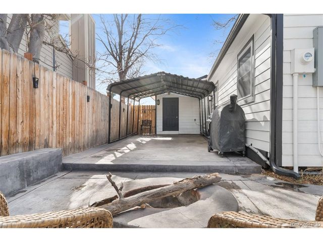 1635 Ensenada Way, Aurora, CO 80011