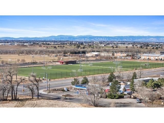 1635 Ensenada Way, Aurora, CO 80011