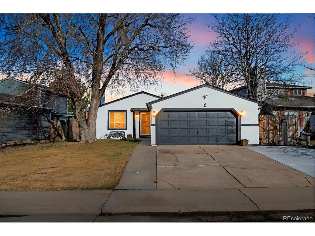 1635 Ensenada Way, Aurora, CO 80011