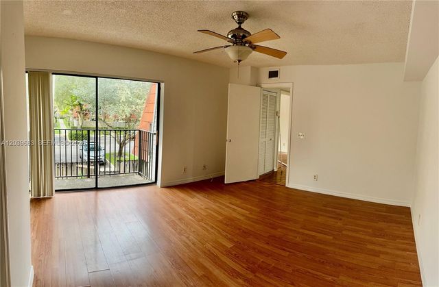 721 NW 99th Circle 721, Plantation, FL 33324