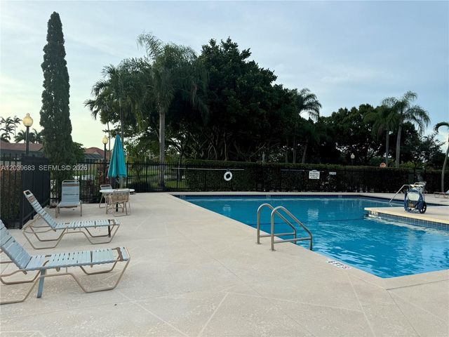 721 NW 99th Circle 721, Plantation, FL 33324