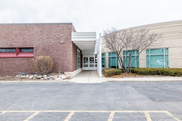 7126 N Lincoln Avenue, Lincolnwood, IL 60712