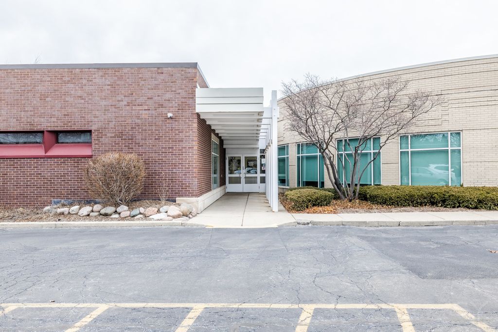 7126 N Lincoln Avenue, Lincolnwood, IL 60712 — photo 2